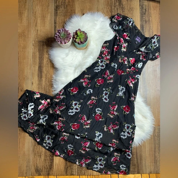 Modcloth X Anna Sui Authentically Chic Textured Gauze Maxi Dress - Picture 3 of 6